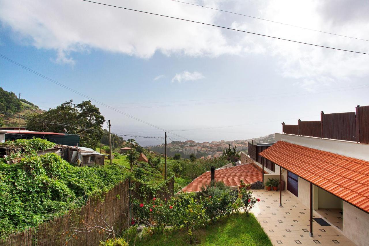 Casa Conny Apartment Caniço Екстериор снимка